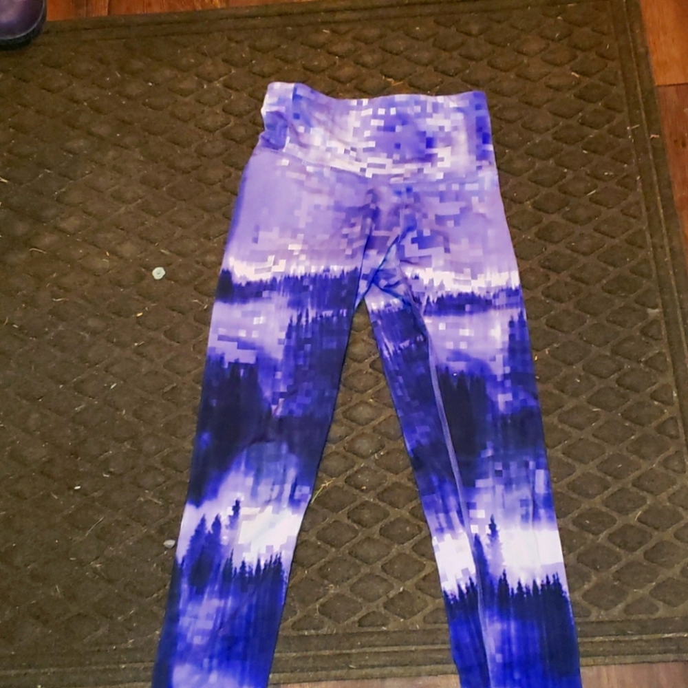 purple leggings